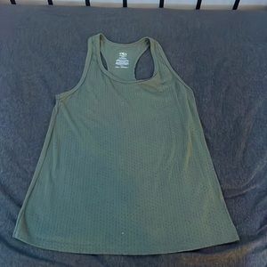 Very comfortable athletic wear nice and Flowey